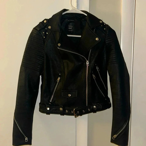 Zara graffiti leather studded biker jacket size XS - Picture 2 of 8